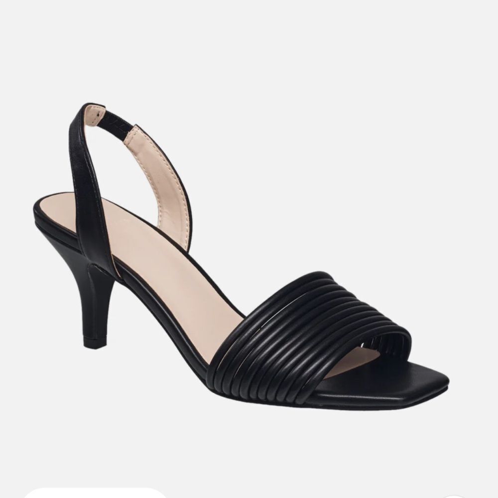 NEW Halston Hong Kong Sandal Black Size 8